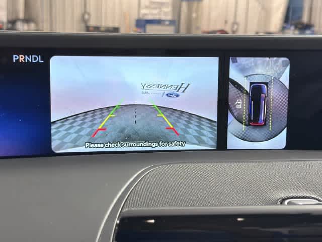 New 2026 Lincoln Nautilus Premier AWD/4WD image 6