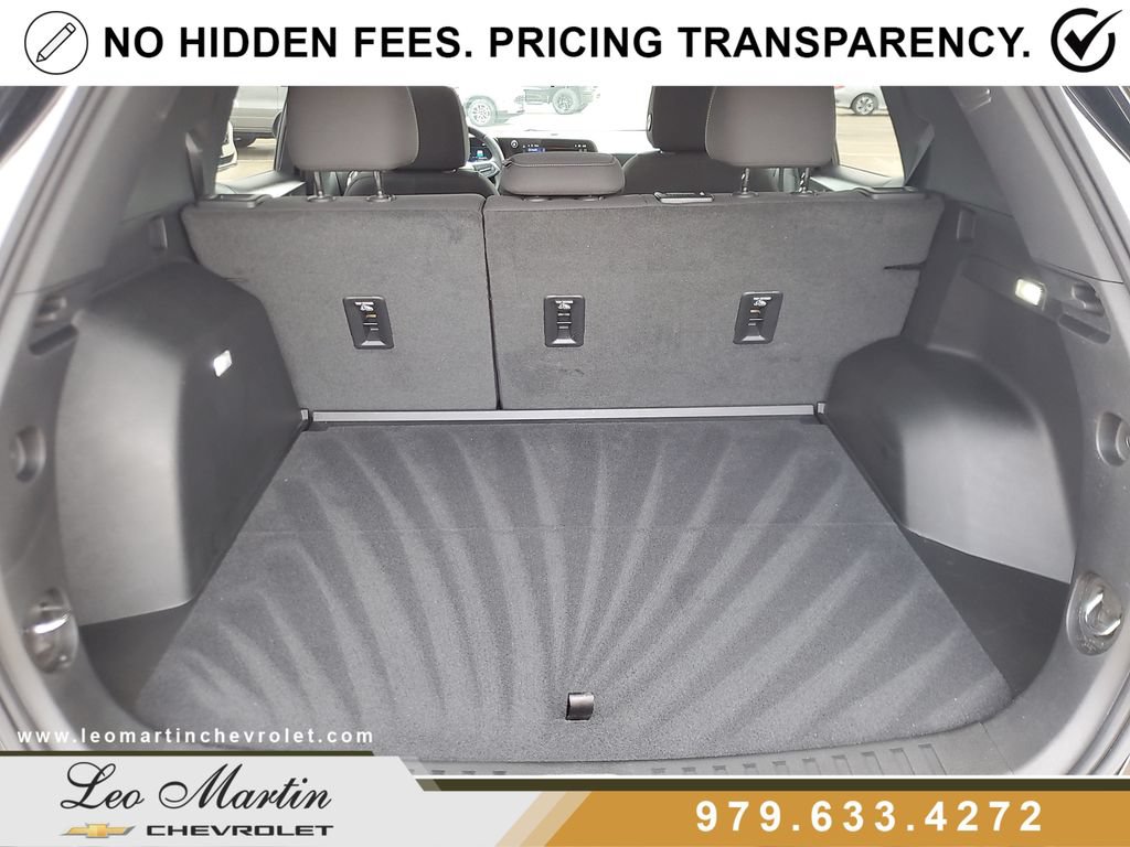 Used 2026 Chevrolet Equinox LT FWD image 7