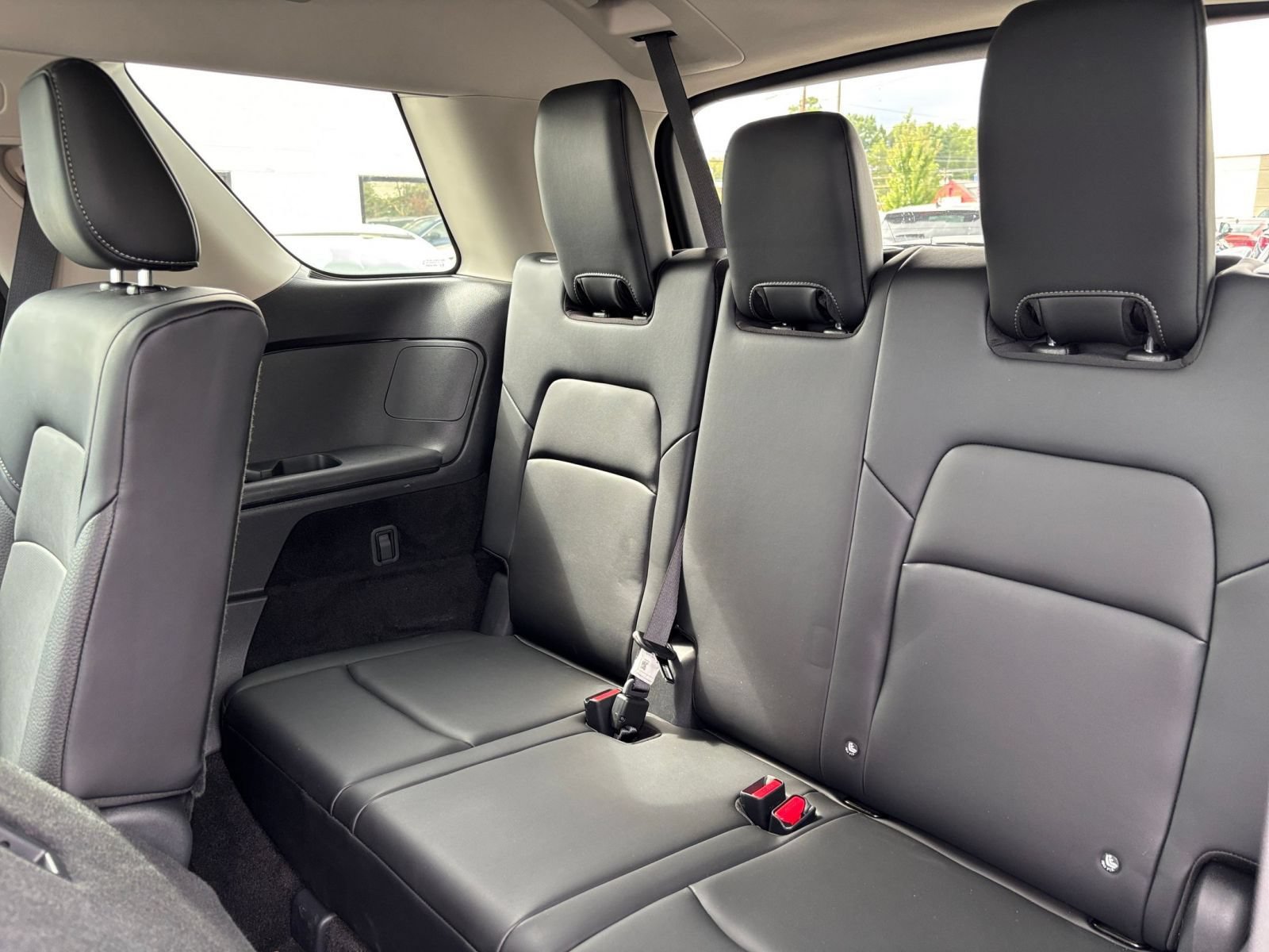 Used 2026 Nissan Pathfinder SL FWD image 30