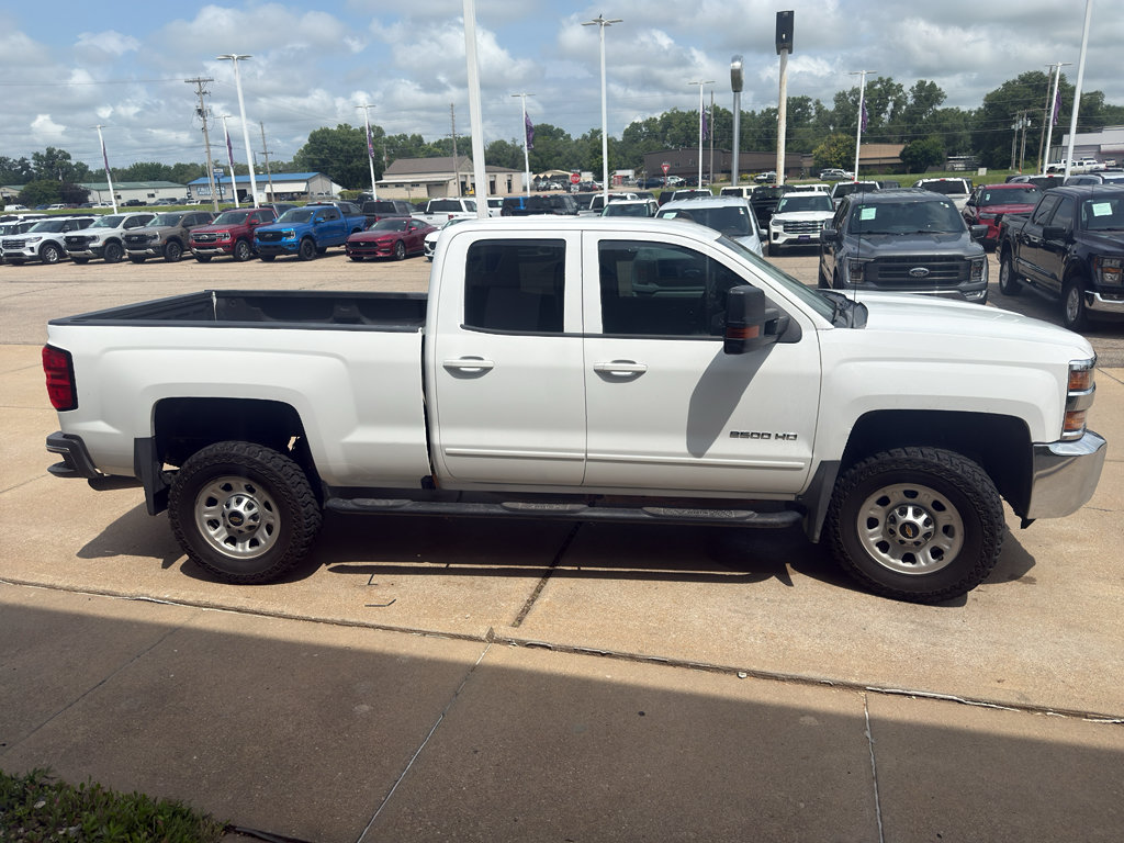 Used 2018 Chevrolet Silverado 2500 LT AWD/4WD image 5