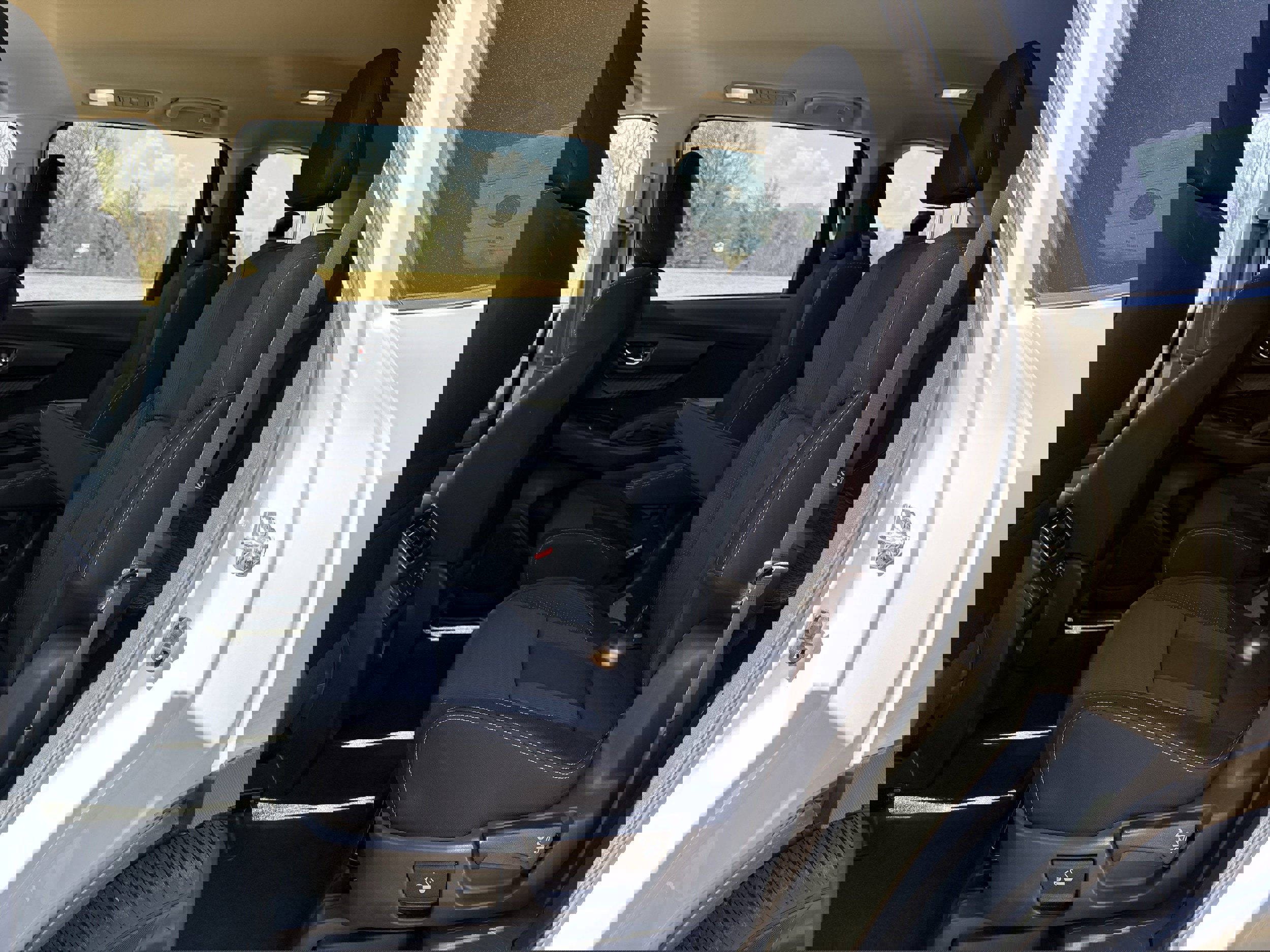 Certified 2025 Subaru Ascent Premium image 32