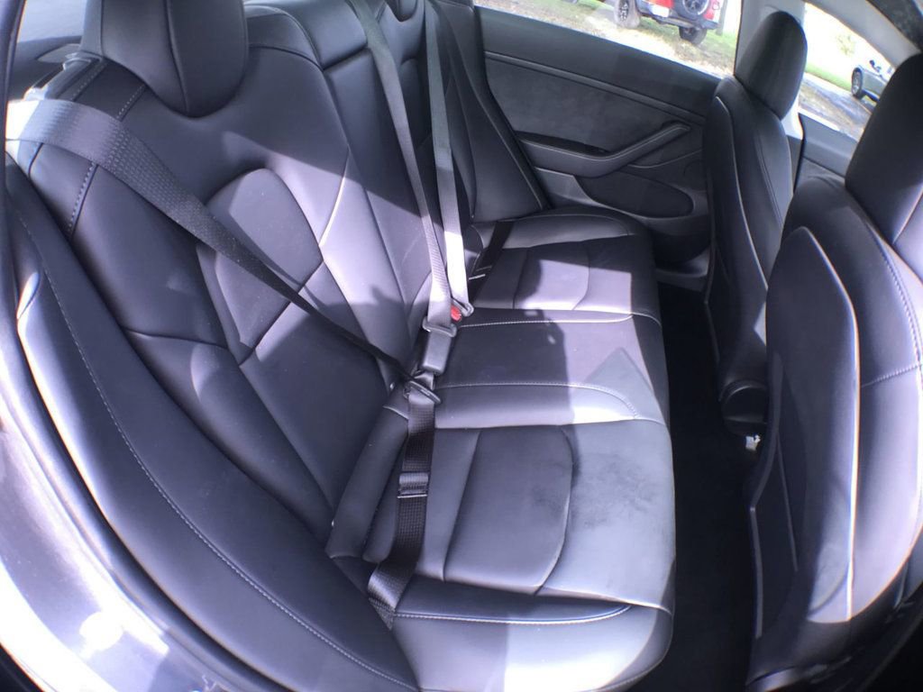 Used 2023 Tesla Model 3 Standard Range image 23