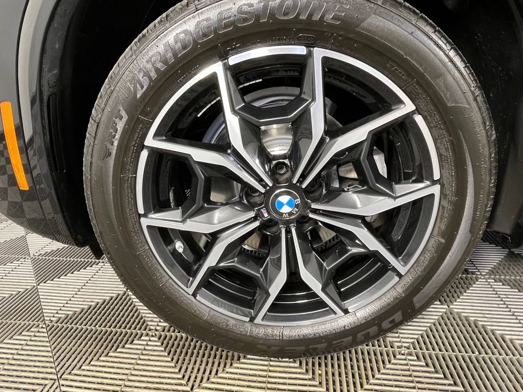 Certified 2024 BMW X4 xDrive30i w/ M Sport Package image 14