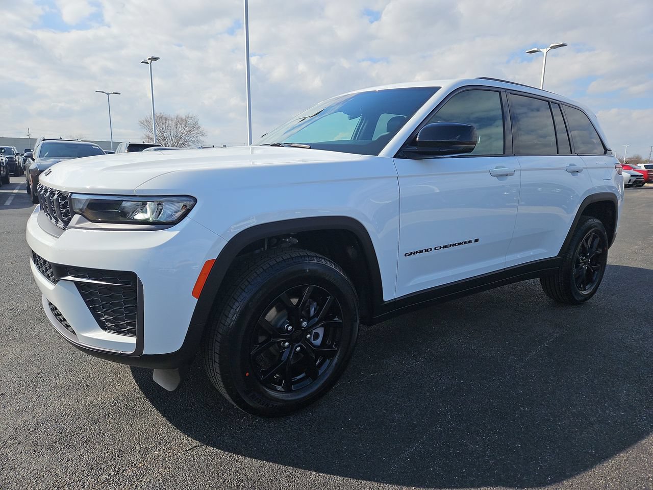 New 2026 Jeep Grand Cherokee Altitude AWD/4WD image 3