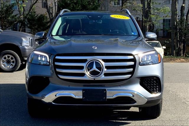 Used 2026 Mercedes-Benz GLS 450 4MATIC image 2