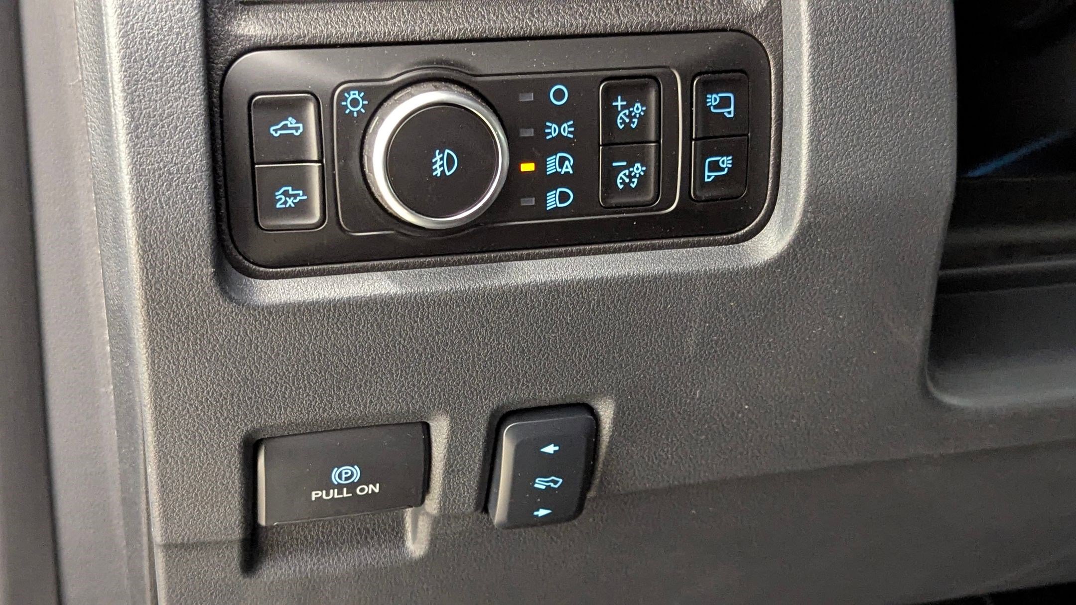 New 2026 Ford F250 Lariat w/ Chrome Package image 15