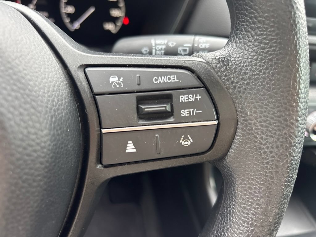 Used 2025 Honda CR-V LX image 14