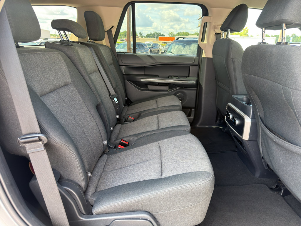 Used 2024 Ford Expedition XLT AWD/4WD image 27