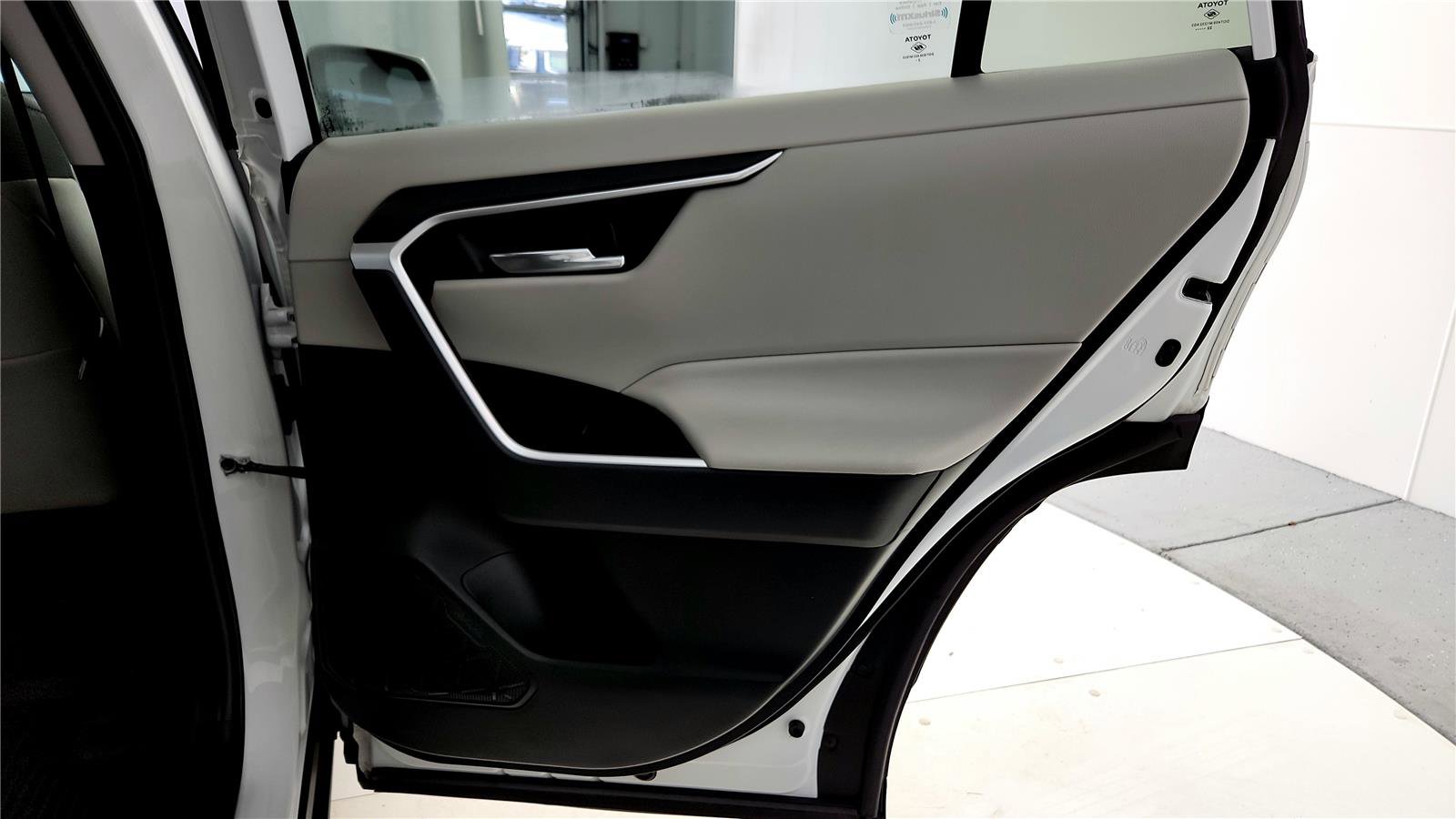 Certified 2023 Toyota RAV4 XLE image 31