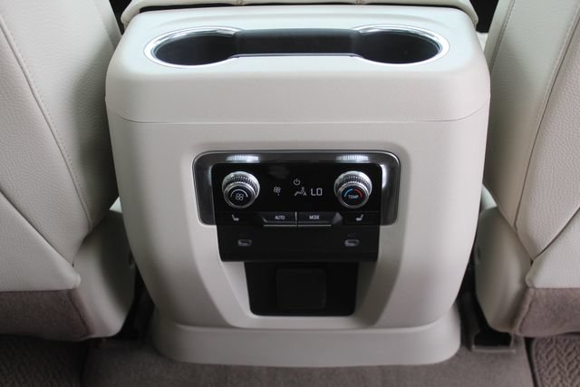 Used 2023 GMC Yukon Denali AWD/4WD image 20