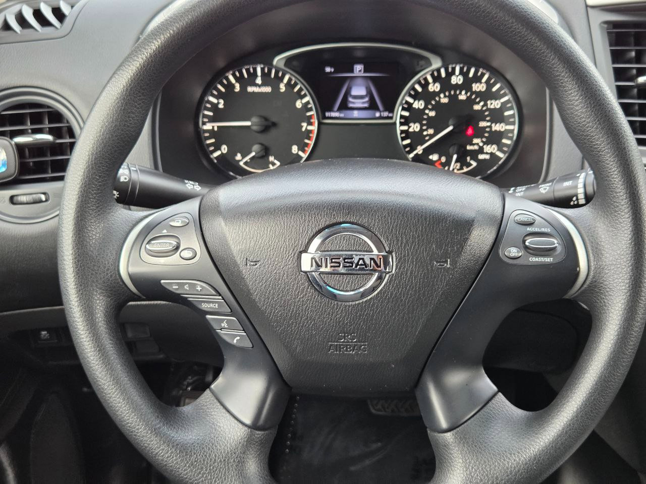 Used 2019 Nissan Pathfinder S image 24