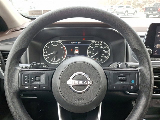 Used 2023 Nissan Rogue SV image 17