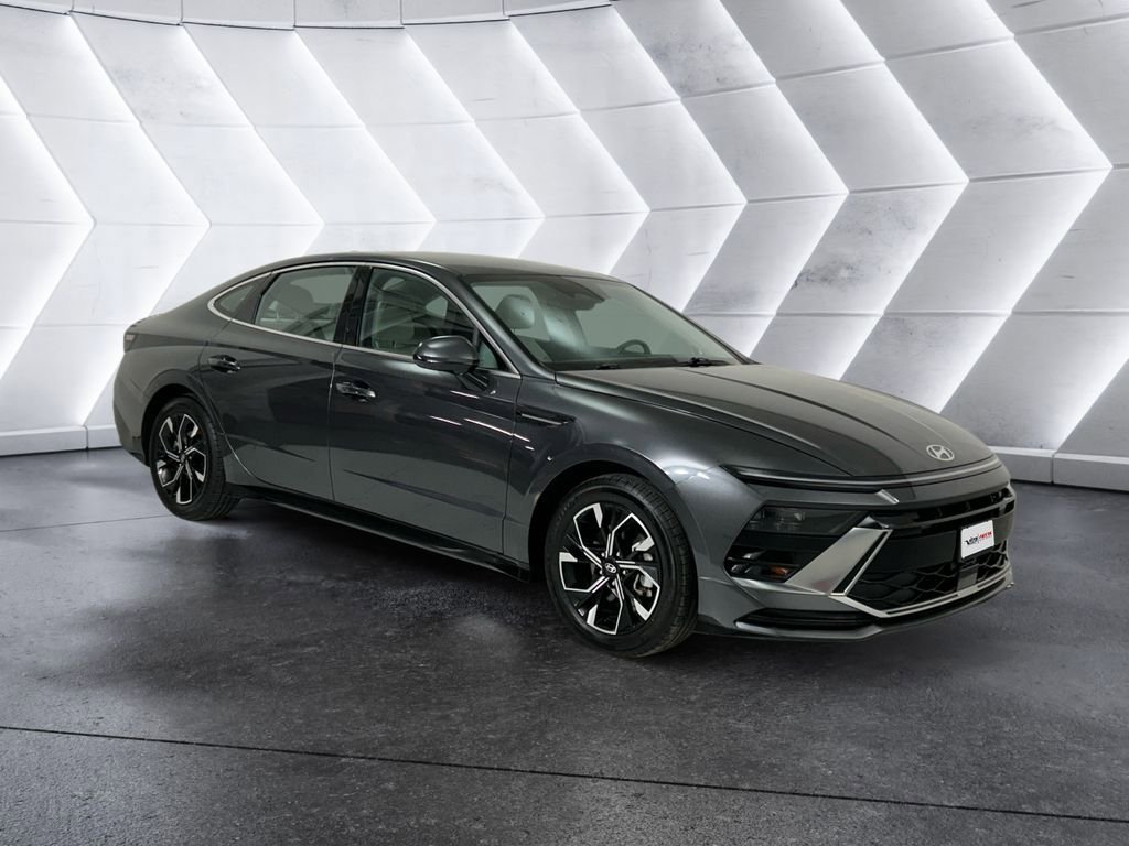 Used 2024 Hyundai Sonata SEL image 1