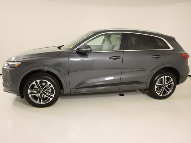 Certified 2025 Audi Q5 Premium w/ Premium Plus AWD/4WD image 2