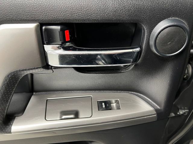 Used 2014 Toyota Land Cruiser image 44