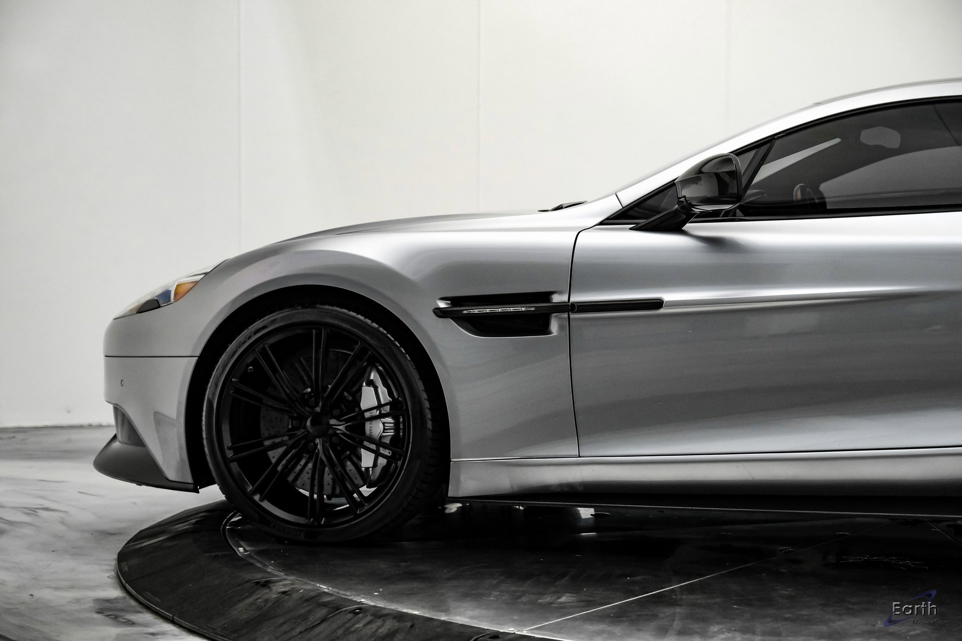 Used 2014 Aston Martin Vanquish Coupe image 6