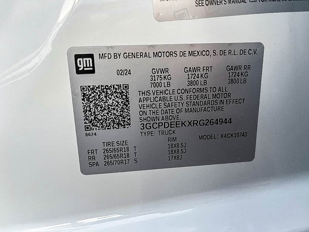 Used 2024 Chevrolet Silverado 1500 RST image 25