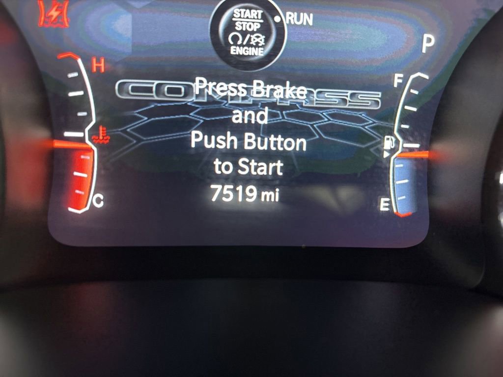 Used 2025 Jeep Compass Limited image 22