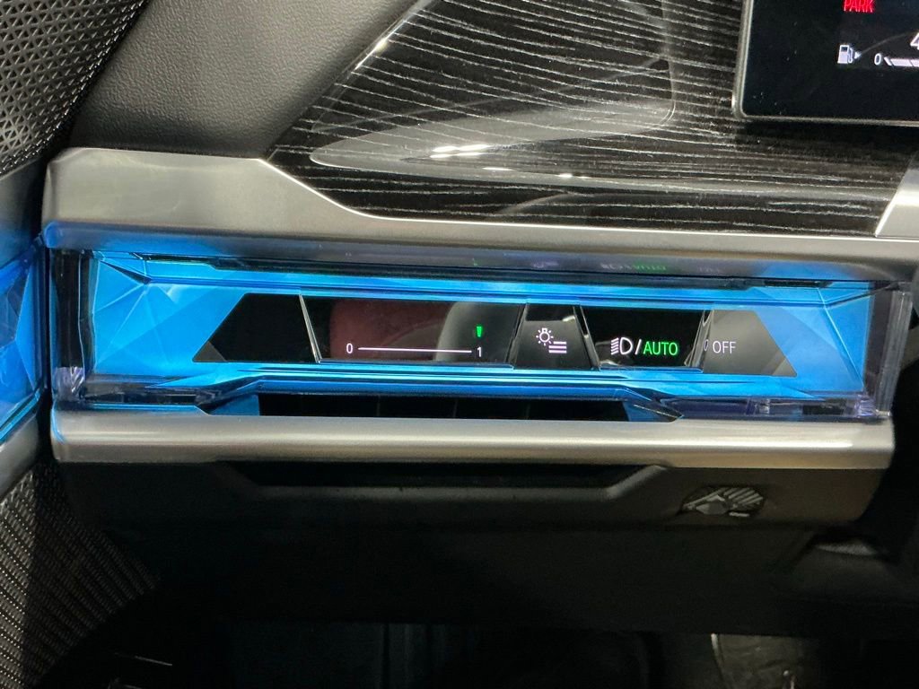 Used 2026 BMW 740i xDrive image 99