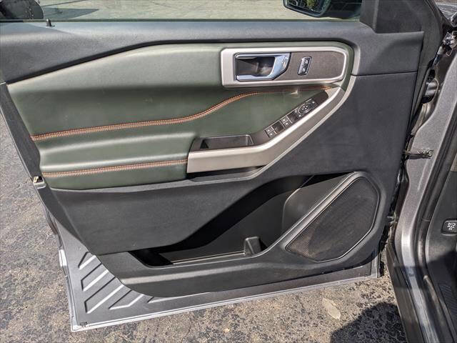 Used 2022 Ford Explorer Timberline image 11