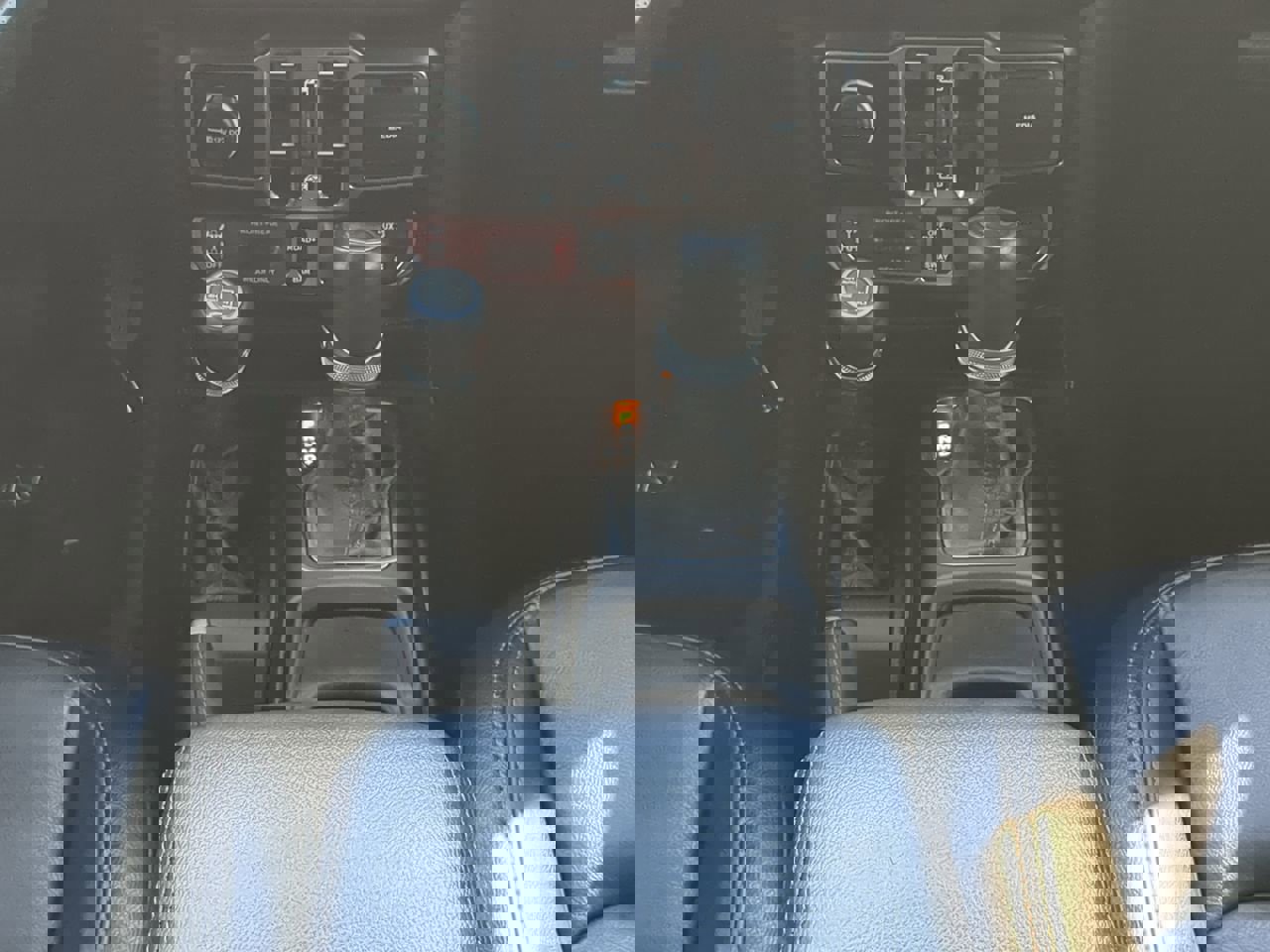 Used 2021 Jeep Wrangler Unlimited Rubicon w/ Trailer Tow Package image 19