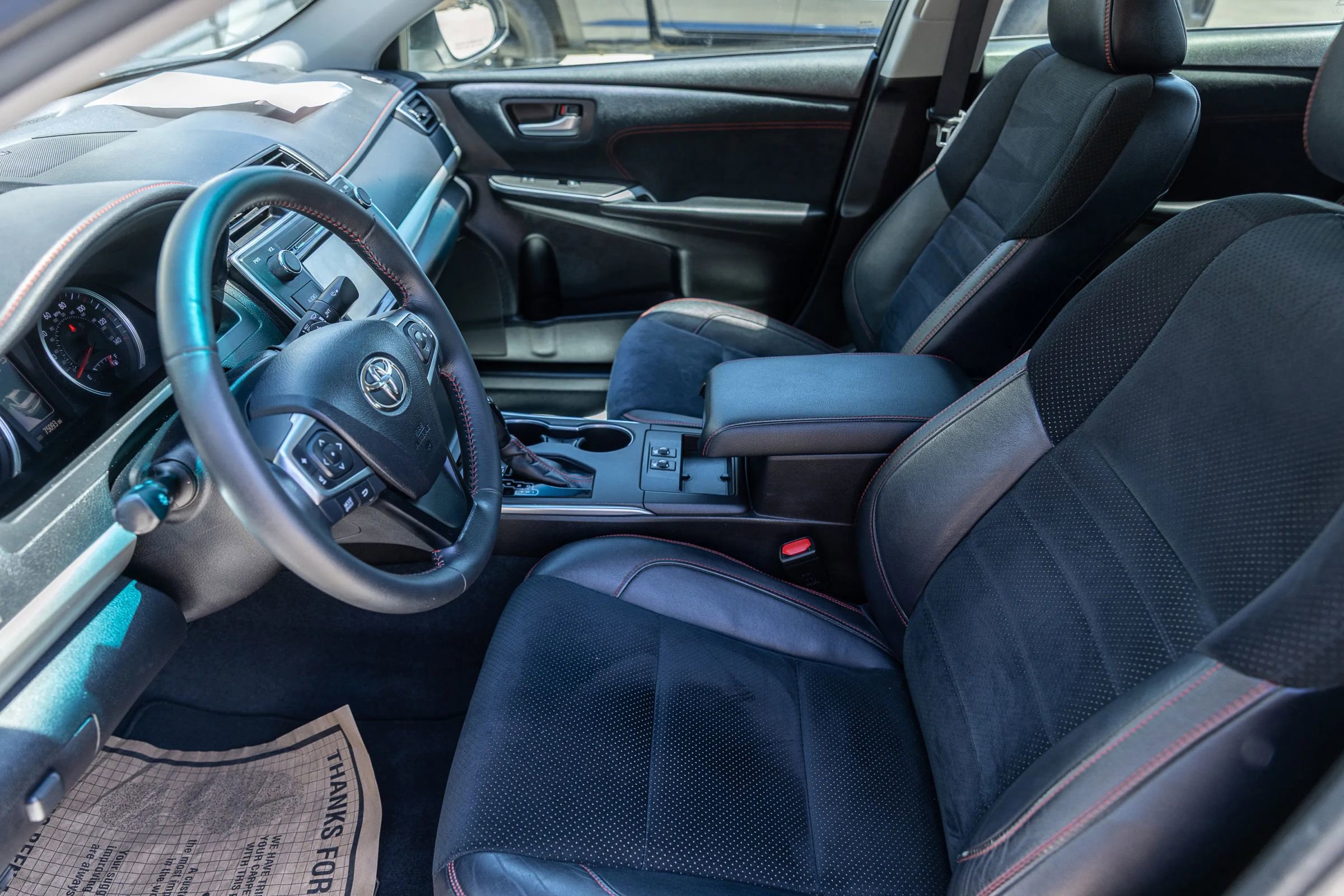 Used 2015 Toyota Camry XSE FWD image 26