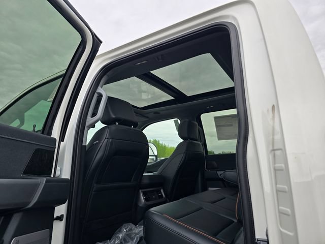 New 2026 Ford F250 Lariat w/ Black Appearance Package AWD/4WD image 16