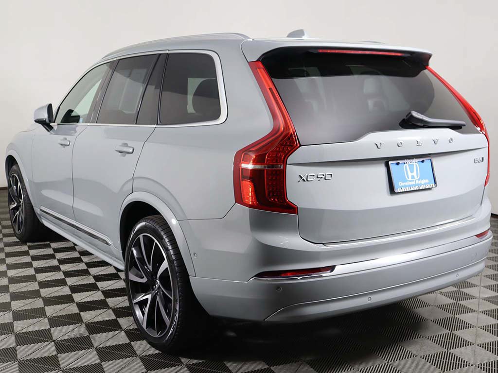 Used 2025 Volvo XC90 B6 Plus w/ Protection Package Premier AWD/4WD image 13