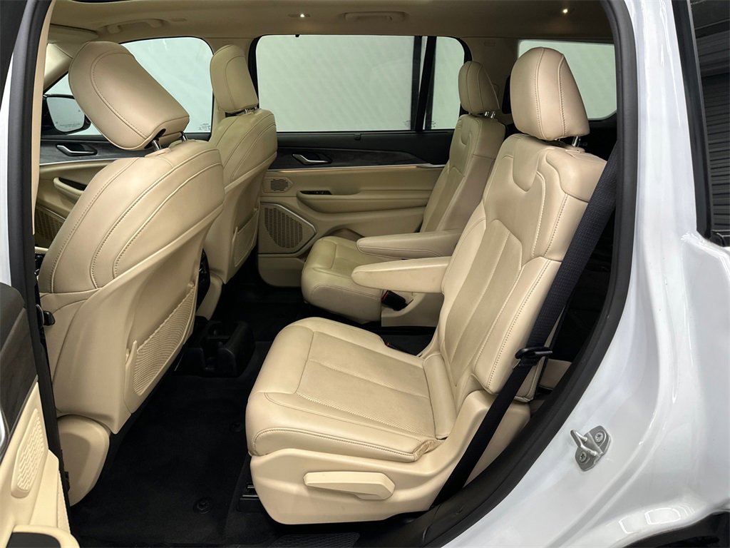 Used 2021 Jeep Grand Cherokee L Limited w/ Luxury Tech Group II image 24