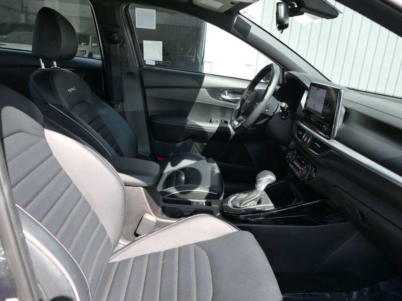 Used 2023 Kia Forte GT-Line w/ GT-Line Premium Package FWD image 28