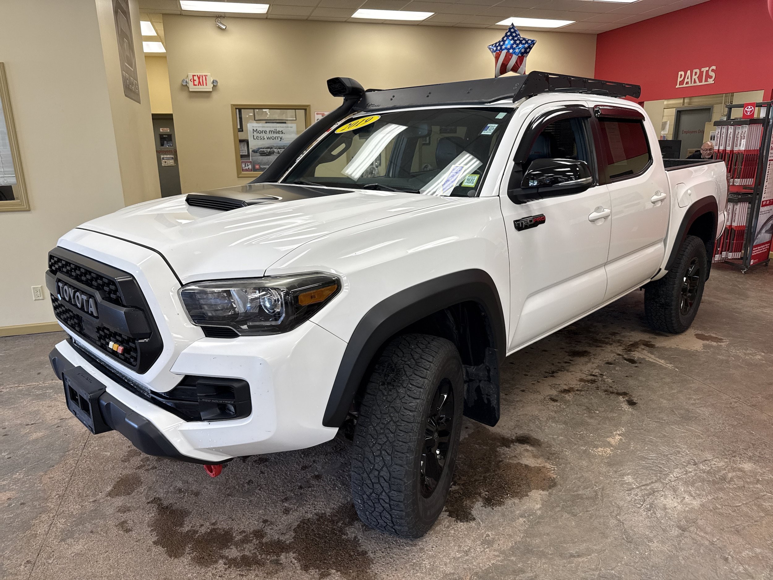 Used 2019 Toyota Tacoma TRD Pro AWD/4WD image 3