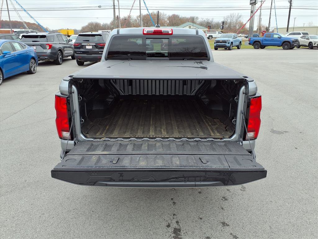 Used 2023 Chevrolet Colorado LT w/ LT Convenience Package III image 8