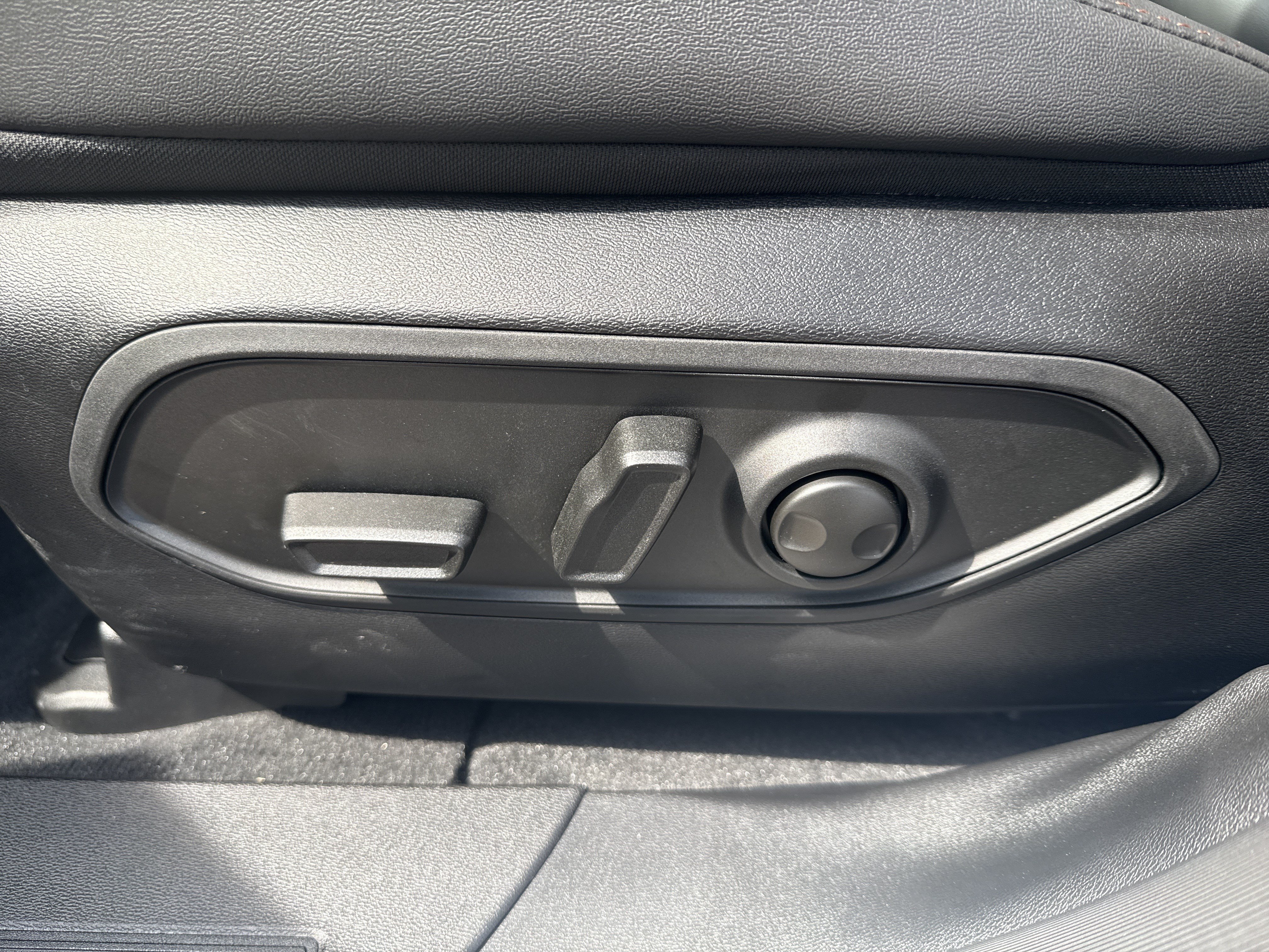 New 2026 Jeep Cherokee Limited AWD/4WD image 10