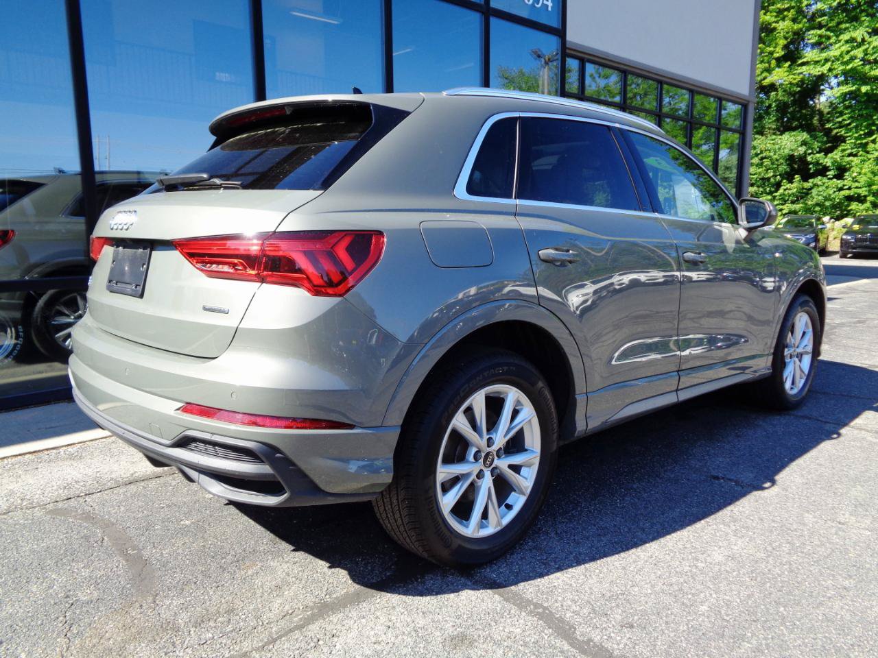 Used 2023 Audi Q3 2.0T Premium Plus AWD/4WD image 4
