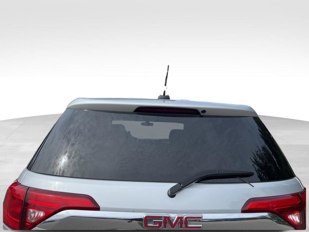 Used 2018 GMC Acadia SLE image 6