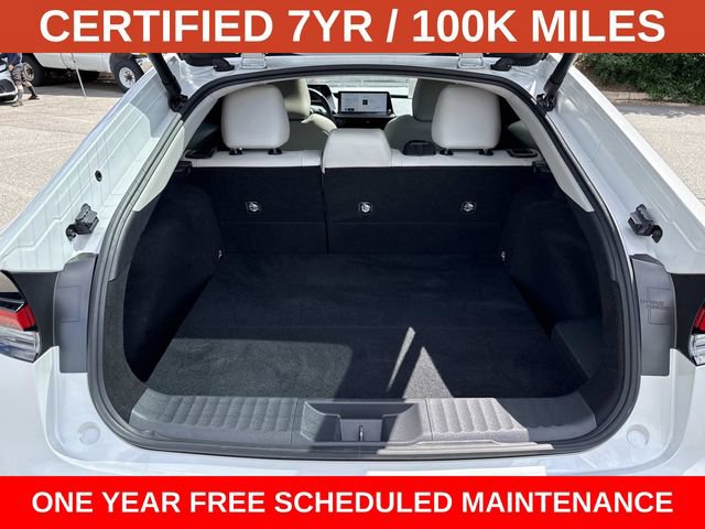 Used 2025 Toyota Prius Limited FWD image 12