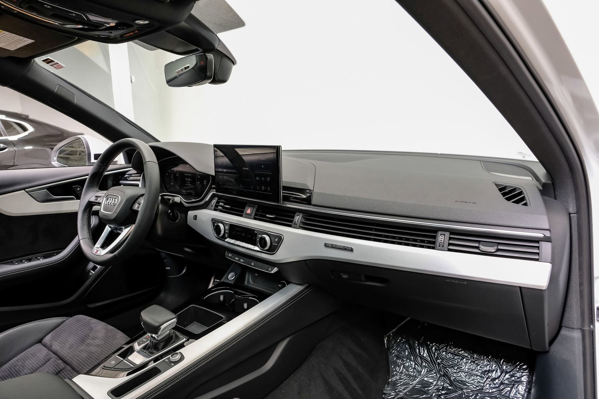 Used 2024 Audi A4 2.0T Premium Plus w/ Premium Plus Package image 17