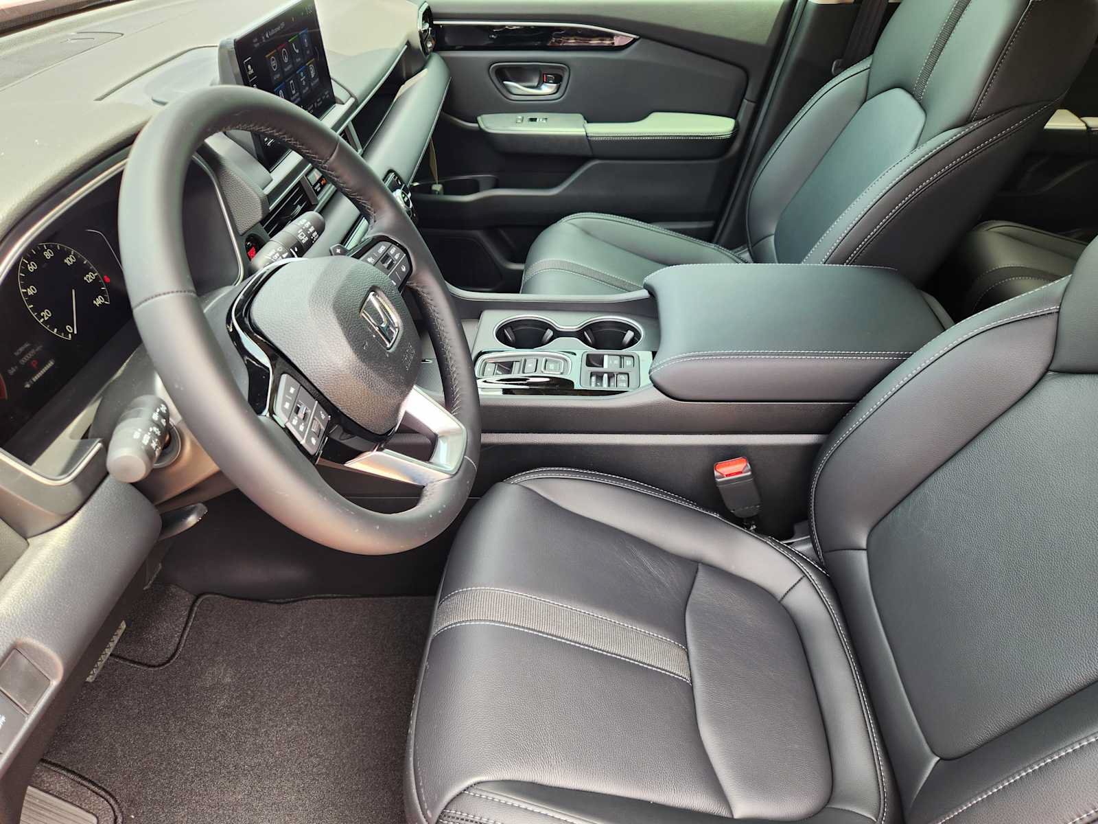 New 2025 Honda Pilot Touring image 10