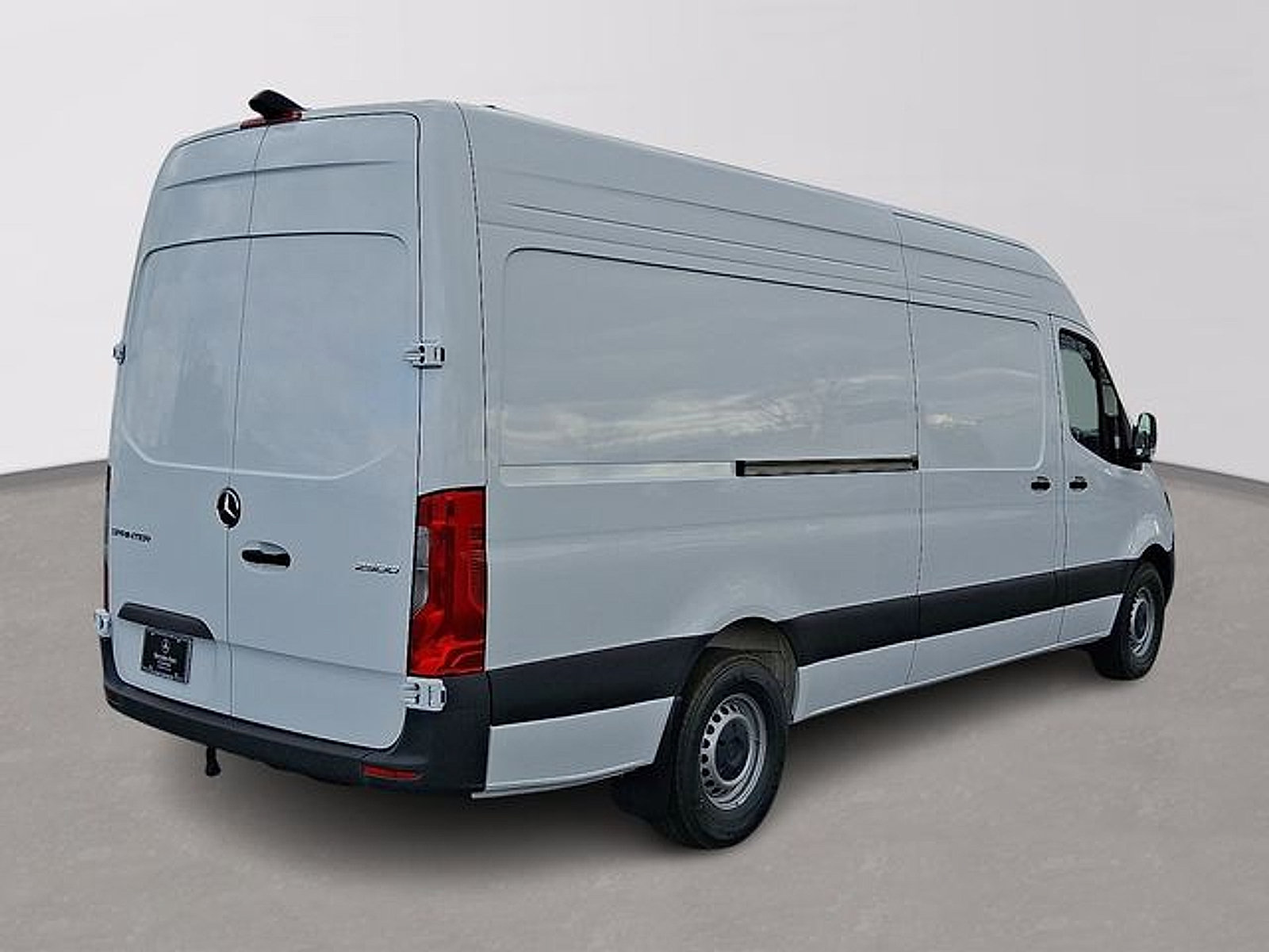 Used 2026 Mercedes-Benz Sprinter 2500 image 4