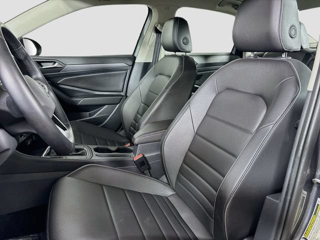 Certified 2024 Volkswagen Jetta SE FWD image 22