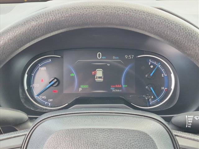 Used 2025 Toyota RAV4 XLE AWD/4WD image 11