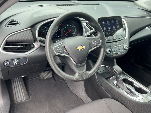 Used 2025 Chevrolet Malibu LT FWD image 15