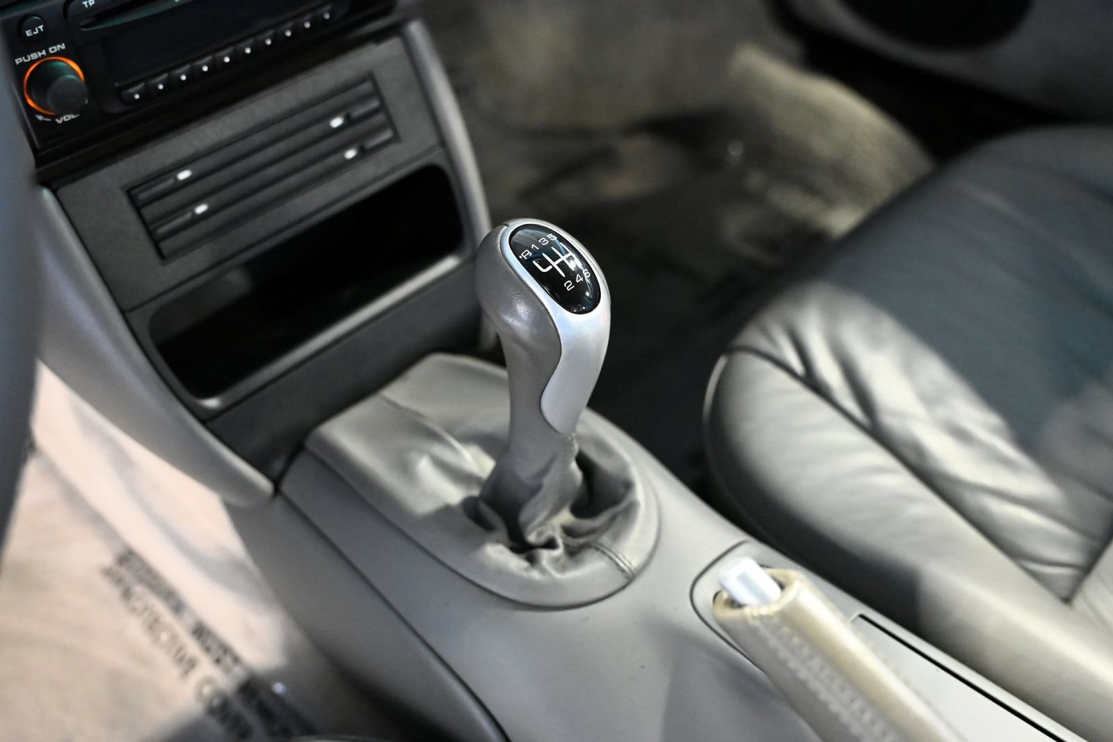 Used 2003 Porsche 911 Carrera RWD image 35