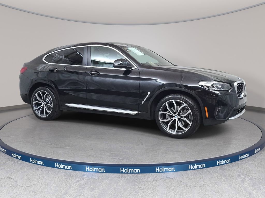 Certified 2023 BMW X4 xDrive30i w/ Premium Package image 3
