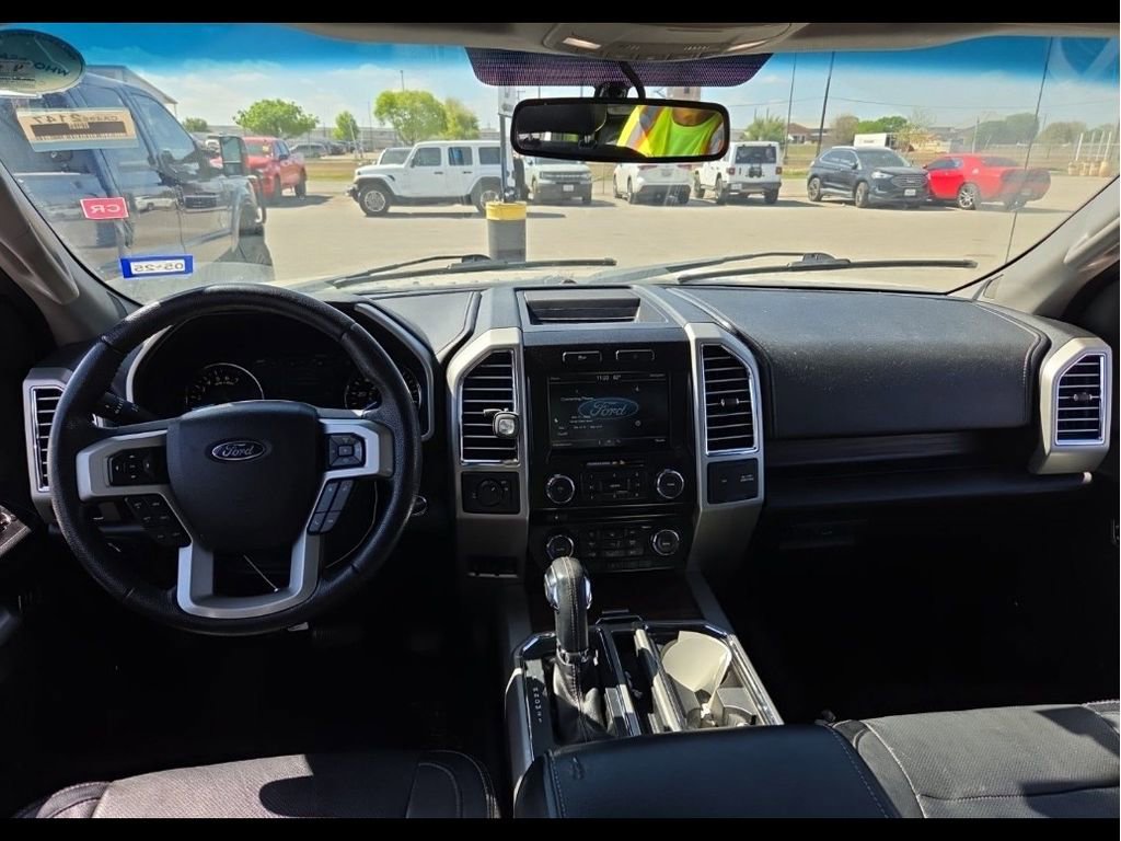 Used 2015 Ford F150 Lariat image 10