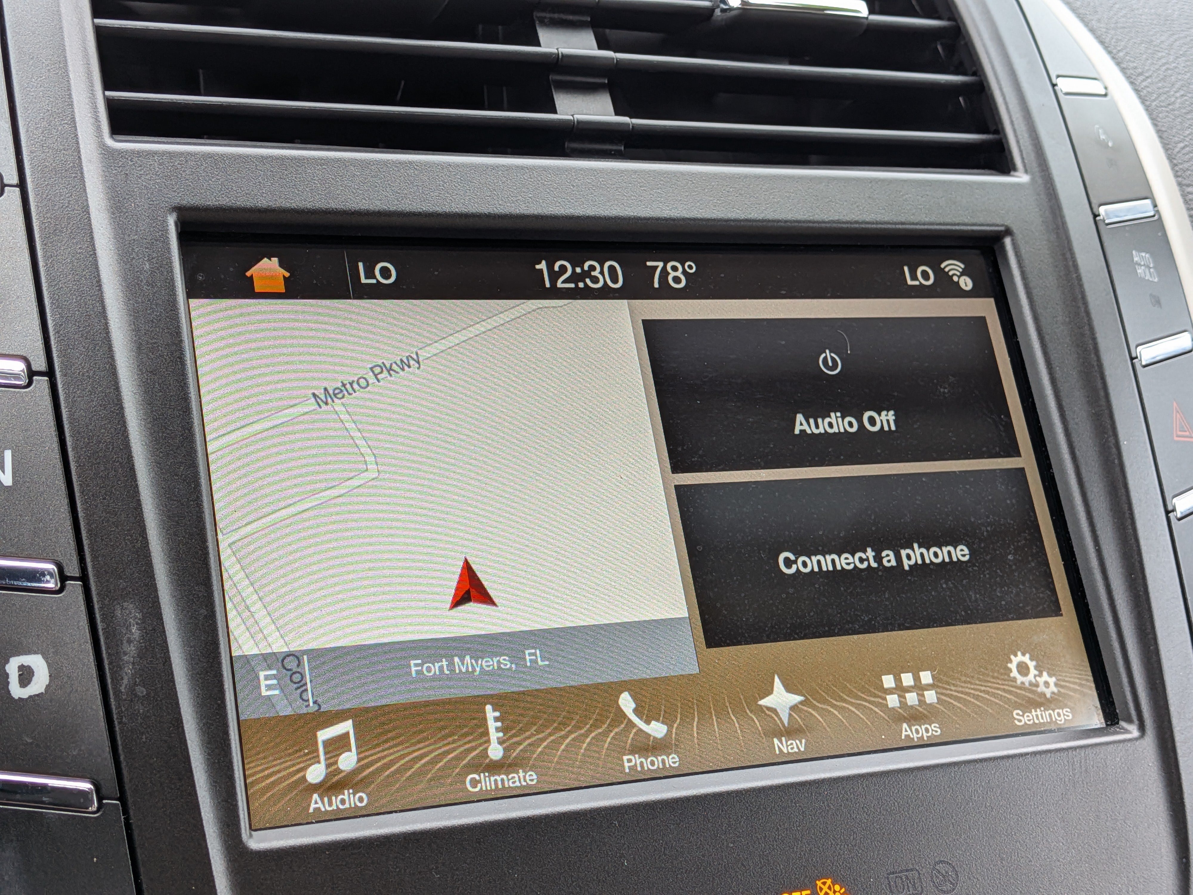 Used 2017 Lincoln MKC Reserve FWD image 34