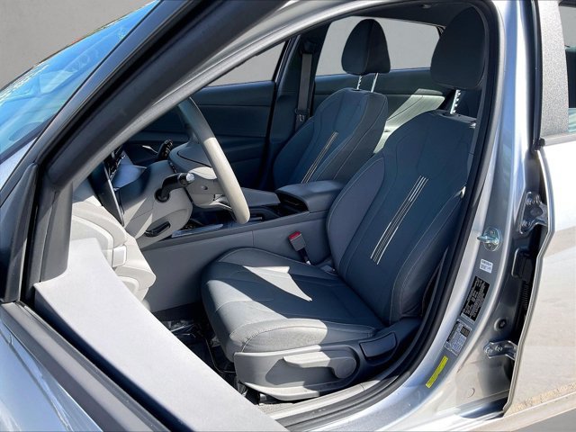 Used 2022 Hyundai Elantra SEL FWD image 24
