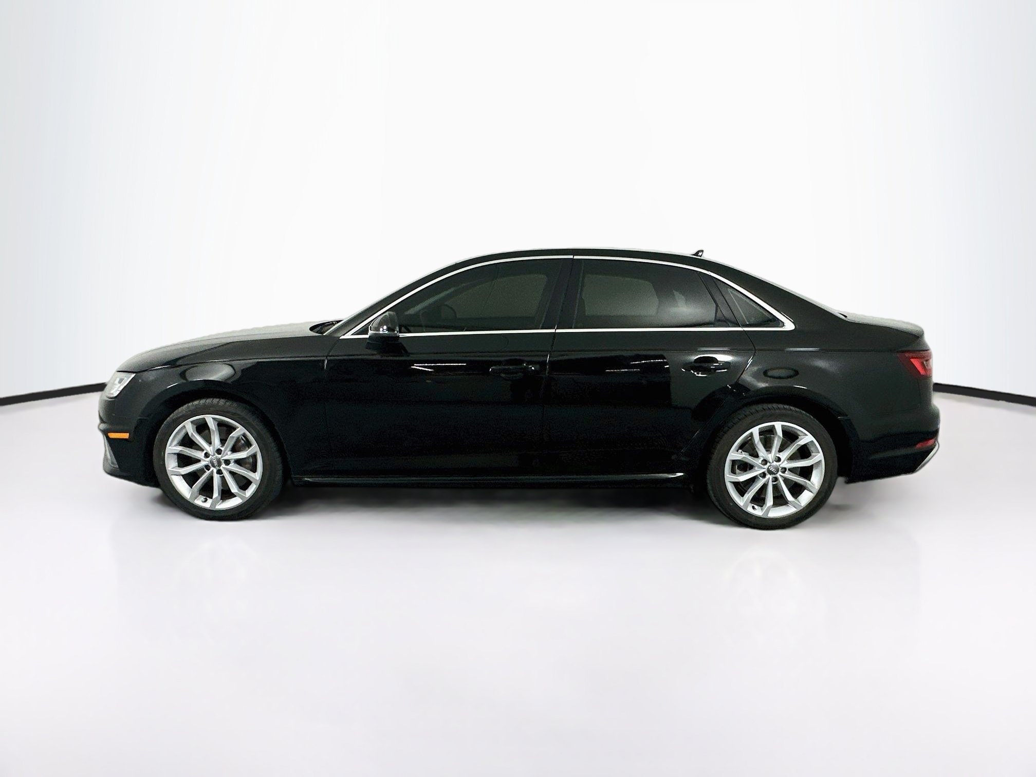 Used 2019 Audi A4 2.0T Premium Plus w/ Premium Plus Package AWD/4WD image 4