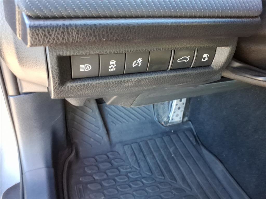 Certified 2025 Toyota Camry SE w/ Convenience Package image 27