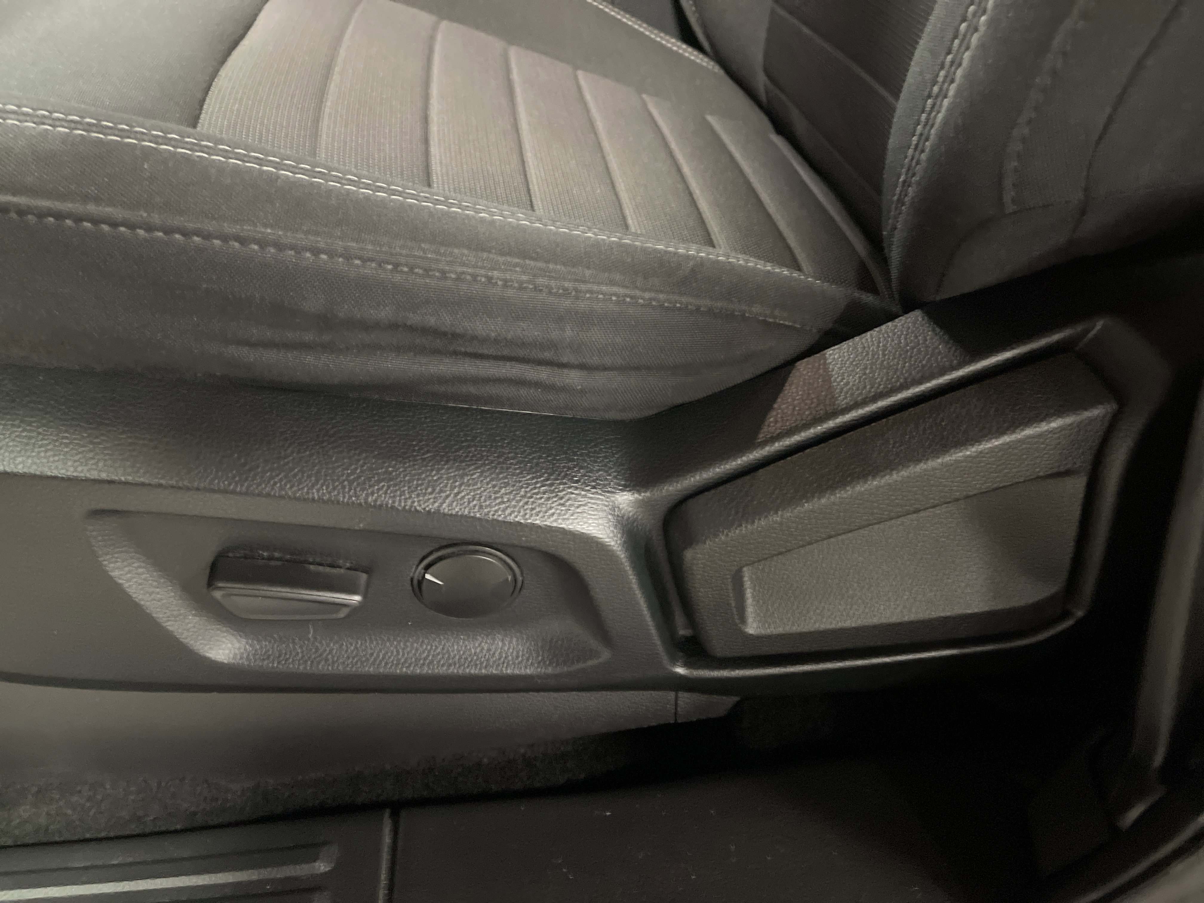 Used 2019 Ford Ranger XLT w/ Equipment Group 302A Luxury image 13